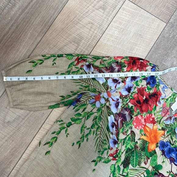 Chicos Linen Tan Tropical Floral 3/4 Length Shirt Size 1P - Picture 11 of 12